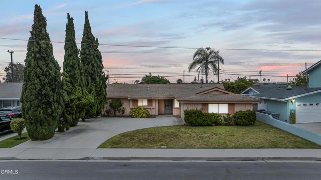 Detail Gallery Image 1 of 1 For 1946 Mono St, Oxnard,  CA 93036 - 3 Beds | 2 Baths