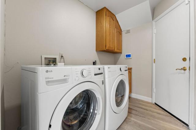 38173 Canyon Oaks Court, Fremont CA: https://media.crmls.org/mediaz/0fbacb82-9c97-4d96-8c3b-37e189640880.jpg