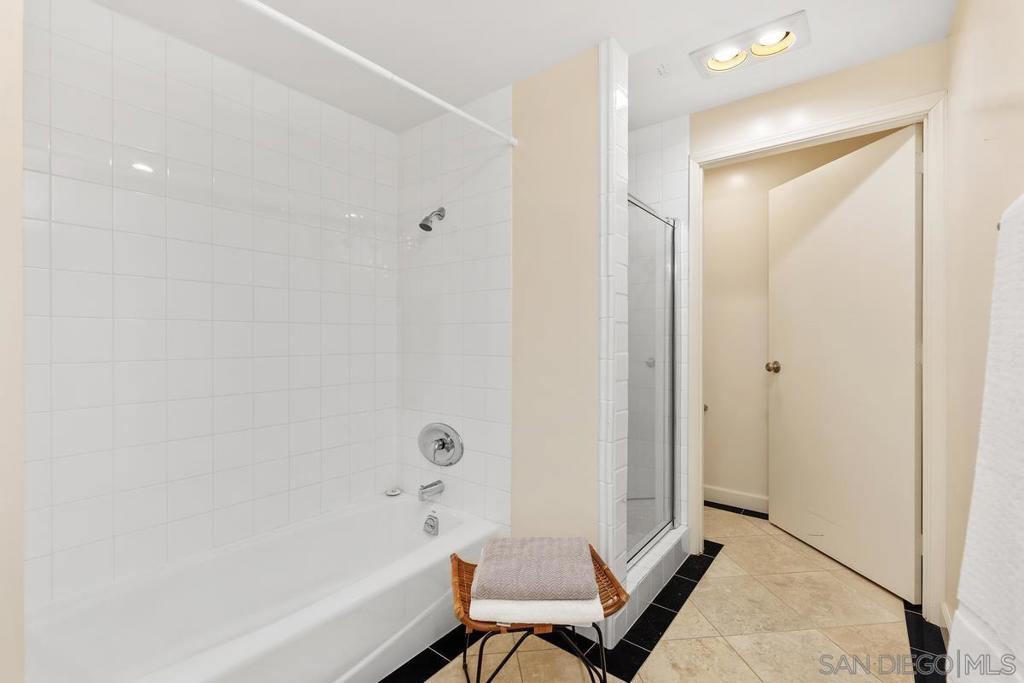 200 Harbor Dr - photo 19
