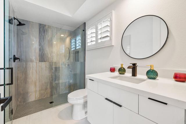 47215 Heliotrope Drive, Palm Desert CA: https://media.crmls.org/mediaz/0fbbb4d8-ee4e-4b50-8cfc-cc41d79f5133.jpg