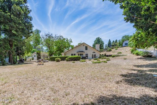 6564 La Cumbre Road, Somis CA: https://media.crmls.org/mediaz/0fbc7bf6-302d-4a13-a2dc-c0cdb6fa15cc.jpg