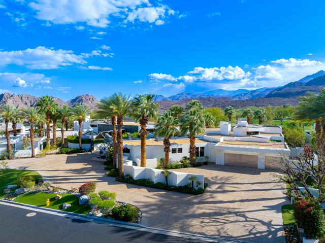 79235 Tom Fazio N Lane, La Quinta CA: https://media.crmls.org/mediaz/0fbc7e9a-957b-4301-ac2b-d9278ef46bc1.jpg