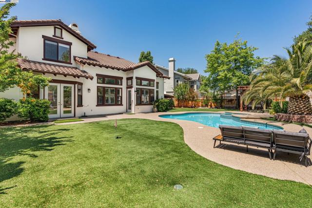 3535 Lessini, Pleasanton CA: https://media.crmls.org/mediaz/0fbcc78b-030c-4edf-9fd4-3c9ad023a910.jpg