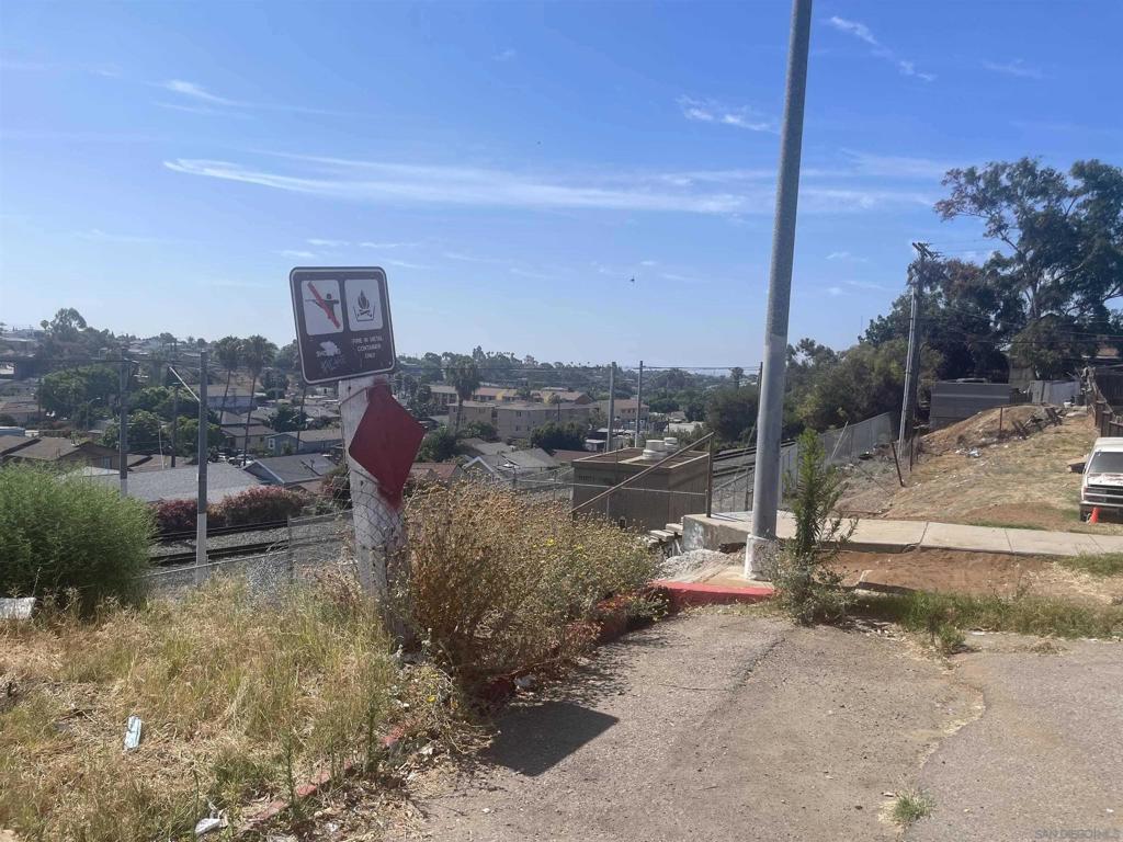 MLS #250043145SD image #9