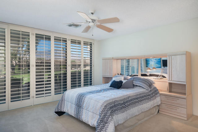 9 Wake Forest Court, Rancho Mirage CA: https://media.crmls.org/mediaz/0fbda2fa-b377-4da9-bae5-8e1abf5a3eb1.jpg