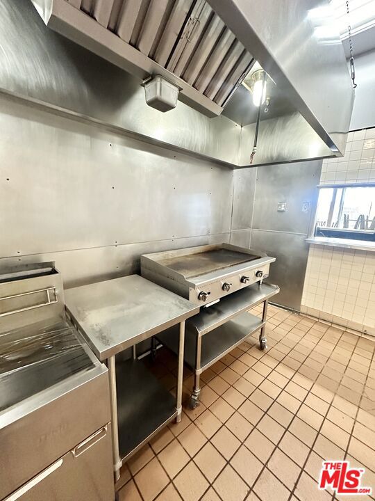  Commercial for Sale in Palmdale, California