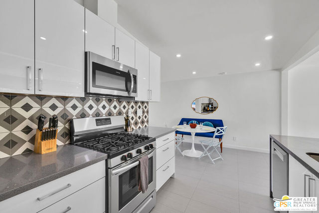 587 N Calle Marcus, Palm Springs CA: https://media.crmls.org/mediaz/0fbe7caf-2c95-432a-beef-372b8cc4d821.jpg