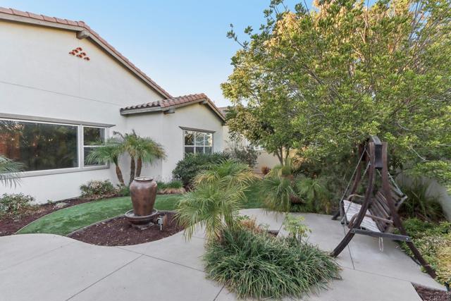 32780 Presidio Hills Ln, Winchester CA: https://media.crmls.org/mediaz/0fbf2182-3848-49df-890f-f388d1adc40c.jpg