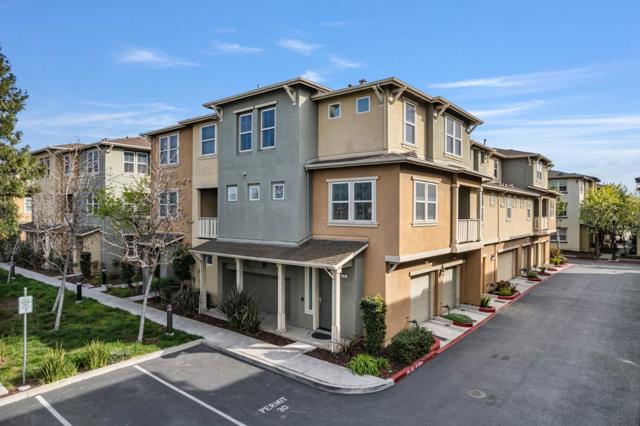 767 Modern Ice Drive, San Jose CA: https://media.crmls.org/mediaz/0fbfc2e9-0023-43fb-8877-ebe5fcc943e5.jpg