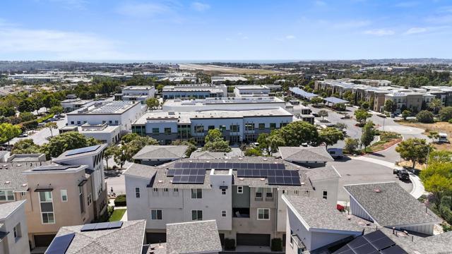 6132 Colt Place, Carlsbad CA: https://media.crmls.org/mediaz/0fbfcc93-affc-459c-a080-bed5e6e65e65.jpg