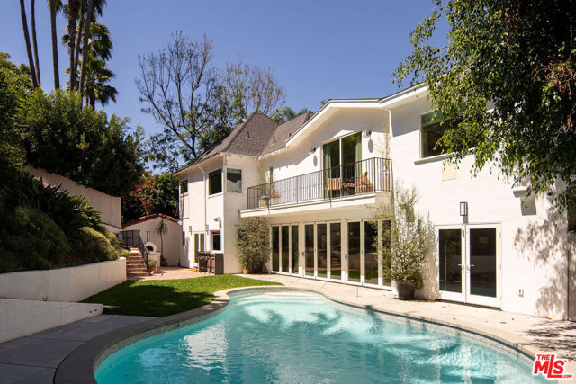 2003 El Cerrito Place, Los Angeles CA: https://media.crmls.org/mediaz/0fc1929c-8add-4122-9439-b19dc69d3d24.jpg