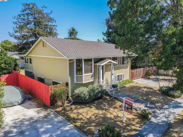 Image 15 of 52 For 4636 Serra Ave