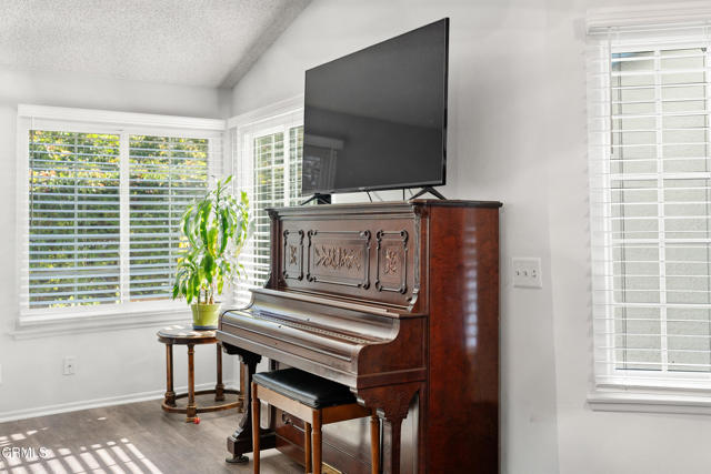 Detail Gallery Image 20 of 26 For 2646 Hurricane, Port Hueneme,  CA 93041 - 2 Beds | 3 Baths