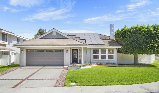 Detail Gallery Image 1 of 31 For 21492 Almondwood, Lake Forest,  CA 92630 - 4 Beds | 2 Baths