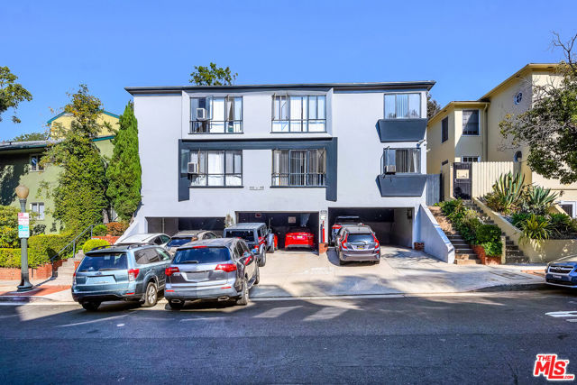 500 512 520 Midvale Avenue, Los Angeles CA: https://media.crmls.org/mediaz/0fc3edd2-1d60-4f56-a1be-f850c2f129dc.jpg
