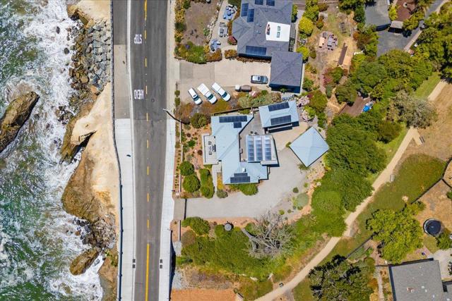 1004 W Cliff Drive, Santa Cruz CA: https://media.crmls.org/mediaz/0fc414c2-e18d-4630-86e1-debf3643681d.jpg
