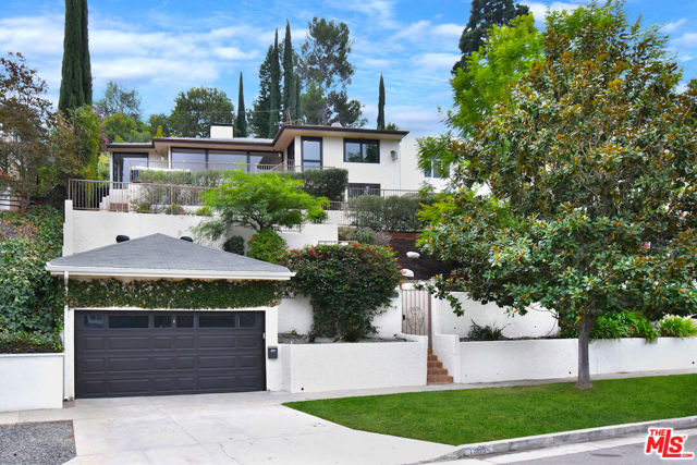 13854 Valley Vista Boulevard photo 1