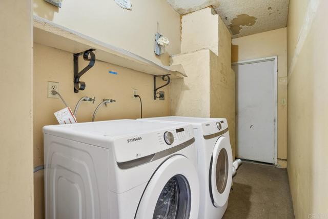 1904 Grove Road, El Cajon CA: https://media.crmls.org/mediaz/0fc5f4f0-3986-4992-bdcc-ac41324af2ec.jpg