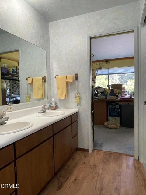 32691 Pearl Drive, Fort Bragg CA: https://media.crmls.org/mediaz/0fc73440-7ef0-414e-85b2-e53b211f4f0e.jpg