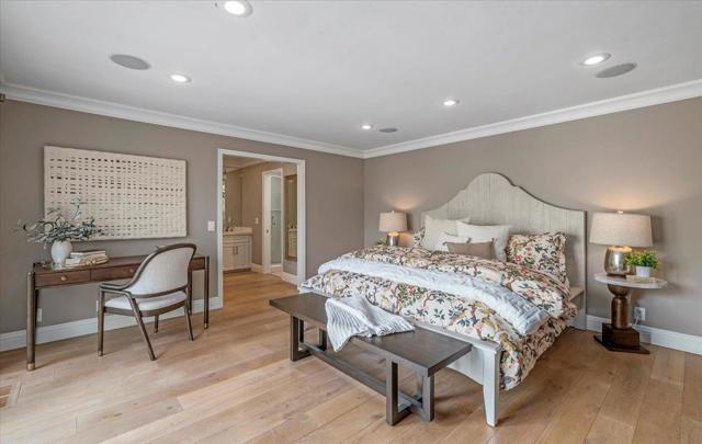 6692 Leyland Park Drive, San Jose CA: https://media.crmls.org/mediaz/0fc91a39-6489-463a-b8c3-cff6cf846dc9.jpg