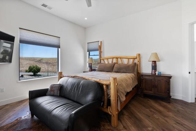 3000 Coppa Court, Hollister CA: https://media.crmls.org/mediaz/0fc99239-667d-43cc-873e-9edec493a024.jpg
