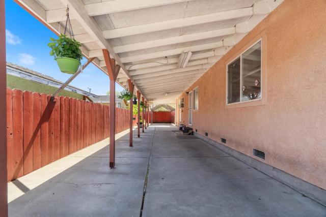 436 Sanford Avenue, Richmond CA: https://media.crmls.org/mediaz/0fca1b0c-13c8-4154-8c9e-19cc934e0e9c.jpg