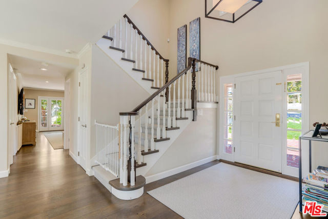 401 SURFVIEW Drive photo 6