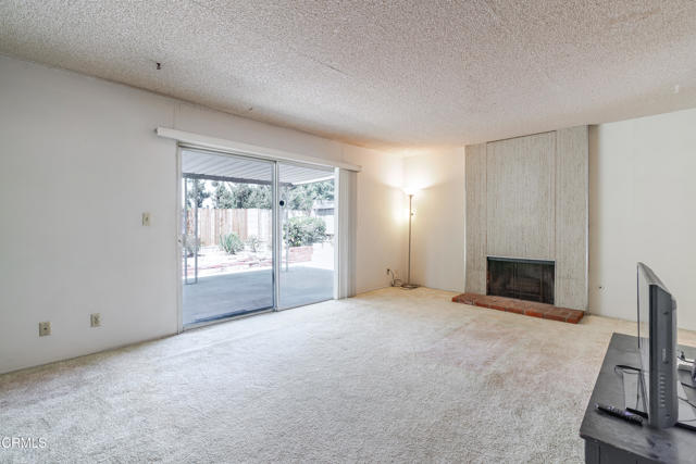 19385 baelen Street, Rowland Heights CA: https://media.crmls.org/mediaz/0fca3ba2-bc10-4c65-a251-05cc04894a76.jpg