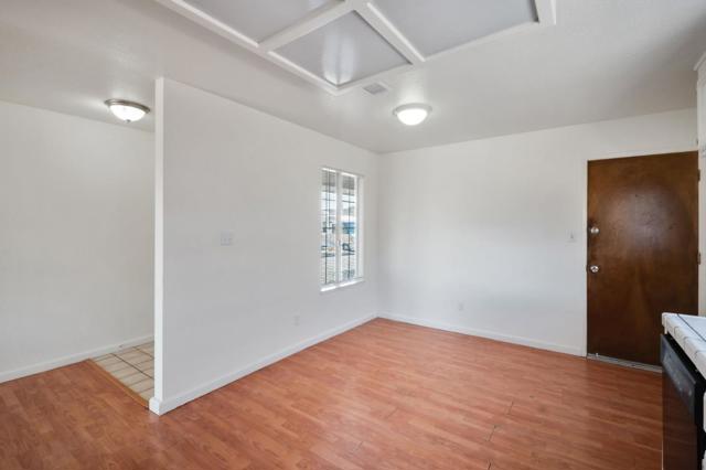1024 Walnutwood Court, Los Banos CA: https://media.crmls.org/mediaz/0fca7ac9-c81e-4c62-b4eb-ed0a36b8bb48.jpg
