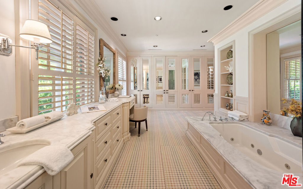 MLS #26945063 image #17