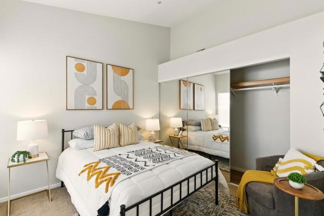 583 Shoal Circle,  CA: https://media.crmls.org/mediaz/0fcad037-98f8-4065-817d-c8892e1e365c.jpg