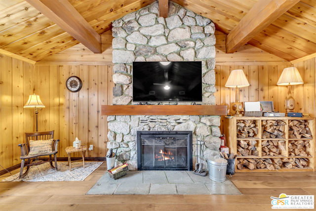 21395 Highway 243, Idyllwild CA: https://media.crmls.org/mediaz/0fcad07a-818e-44e2-a660-6b100cf01baf.jpg
