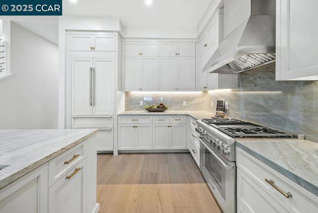 600 Hartz Ave, Danville CA: https://media.crmls.org/mediaz/0fcd9462-cc8d-43a9-a969-6bafcbe0abaf.jpg