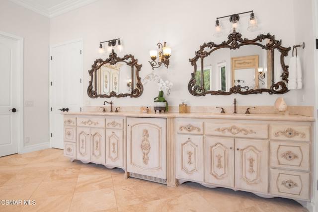 13550 Andalusia Drive, Santa Rosa CA: https://media.crmls.org/mediaz/0fcd99ff-3967-44f5-b66d-7fcf823a226e.jpg