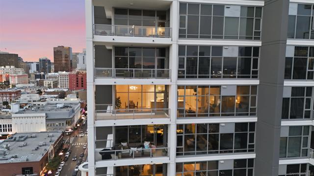 575 6th Ave, San Diego CA: https://media.crmls.org/mediaz/0fcdaf04-3809-4a86-8285-cbaea3d2b077.jpg