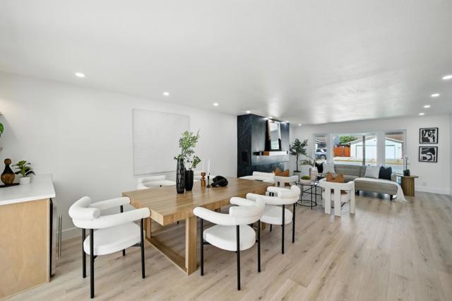 1633 Roberta Drive, San Mateo CA: https://media.crmls.org/mediaz/0fcdf783-d3a5-46f7-9401-4f5b979f844b.jpg