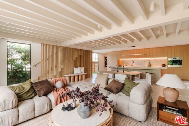 744 Amoroso Place, Venice CA: https://media.crmls.org/mediaz/0fcf7790-72a5-4558-a63a-3b7e37cdb009.jpg