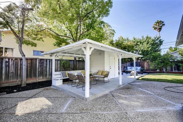 7433 Rollingdell Drive, Cupertino CA: https://media.crmls.org/mediaz/0fcfb8b6-5fb5-49a3-9277-6e6eeb2ae24e.jpg