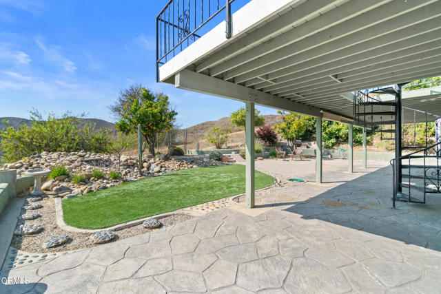 5505 Topa Topa Drive, Ventura CA: https://media.crmls.org/mediaz/0fd0a4fa-7415-4b80-9565-9065b5f511cd.jpg