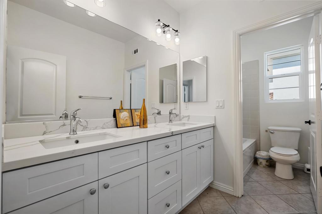 MLS #250033938SD img 26