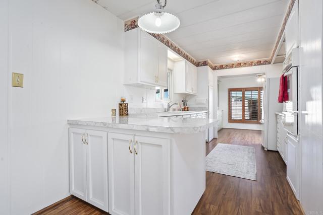 Detail Gallery Image 7 of 38 For 7467 Mission Gorge Rd Spc 81,  Santee,  CA 92071 - 2 Beds | 2 Baths