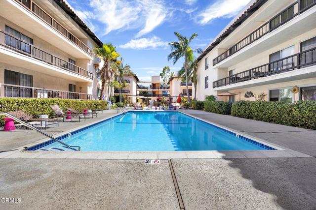 1127 E Del Mar Avenue, Pasadena CA: https://media.crmls.org/mediaz/0fd3c497-18e5-41bf-a184-ce03f8acca1f.jpg