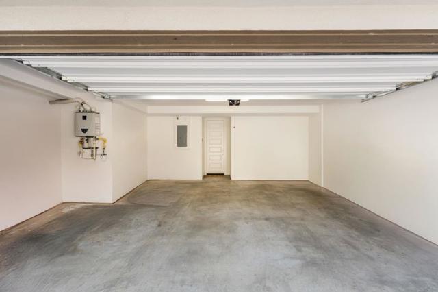 7038 Calistoga Lane, Dublin CA: https://media.crmls.org/mediaz/0fd579bc-c6e7-42c4-a3c3-df5a171334cc.jpg