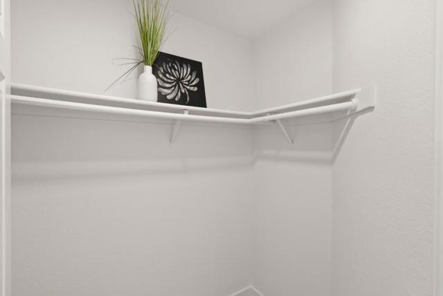 156 Treeview Drive, Daly City CA: https://media.crmls.org/mediaz/0fd5cf6a-3946-4070-8000-a91f25140f43.jpg