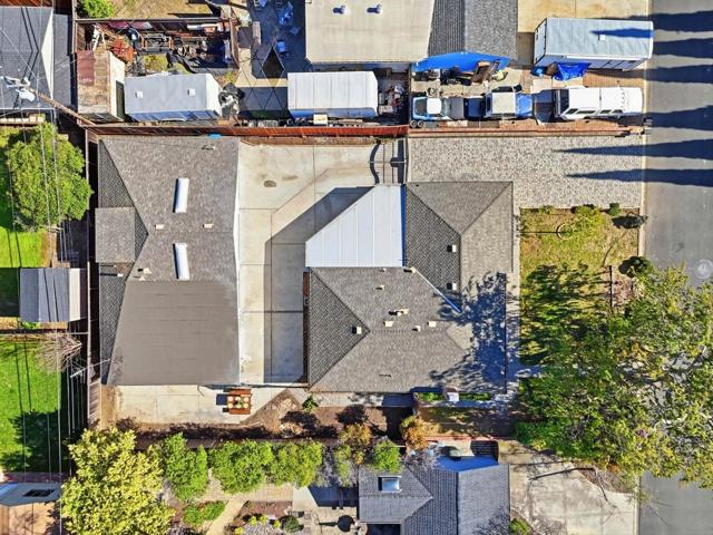 22141 Wallace Drive, Cupertino CA: https://media.crmls.org/mediaz/0fd5e45b-ff47-4741-8359-6062446d8760.jpg