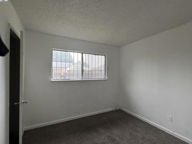 3338 Zamora Way, Stockton CA: https://media.crmls.org/mediaz/0fd60c4b-4714-48cb-8957-45f983a89b76.jpg