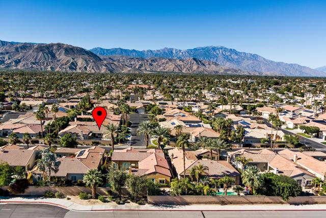 77 Clavel Court, Palm Desert CA: https://media.crmls.org/mediaz/0fd63995-3a5d-4dbf-afe1-4c1d119bf251.jpg