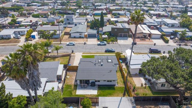6252 Lake Albano Avenue, San Diego CA: https://media.crmls.org/mediaz/0fd830e4-b263-4cc1-a0f3-4a7225f664ac.jpg