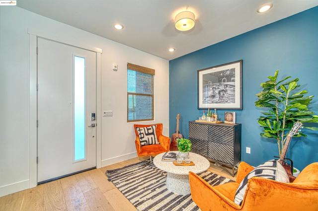 28973 Parkwood Lane, Hayward CA: https://media.crmls.org/mediaz/0fd87c2f-a8ec-4110-b5c6-f5f07312a7bb.jpg