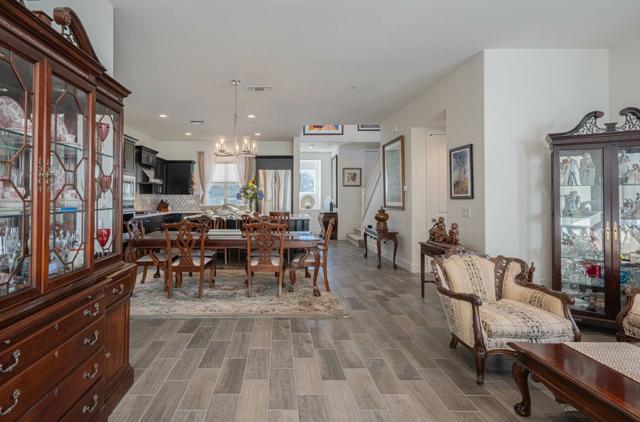 477 Marina Heights Drive, Marina CA: https://media.crmls.org/mediaz/0fd8f29c-7ada-4fc1-82cc-48b10f504114.jpg